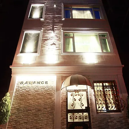 Balance Taksim Aparthotel 3*